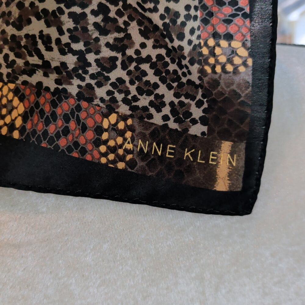 Vtg Anne Klein 100% Silk Scarf Animal Print Elegant Classic Square - Picture 4 of 6